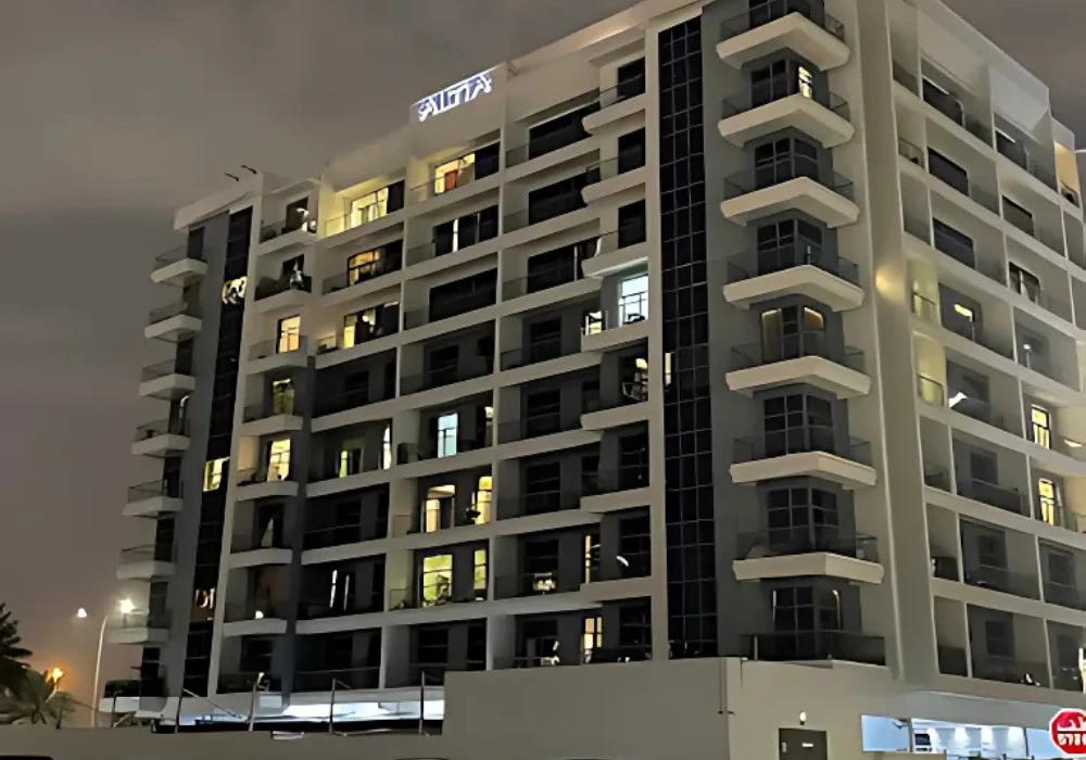 Altia Residences at night, Dubai Silicon Oasis (photo, YAS Developers)